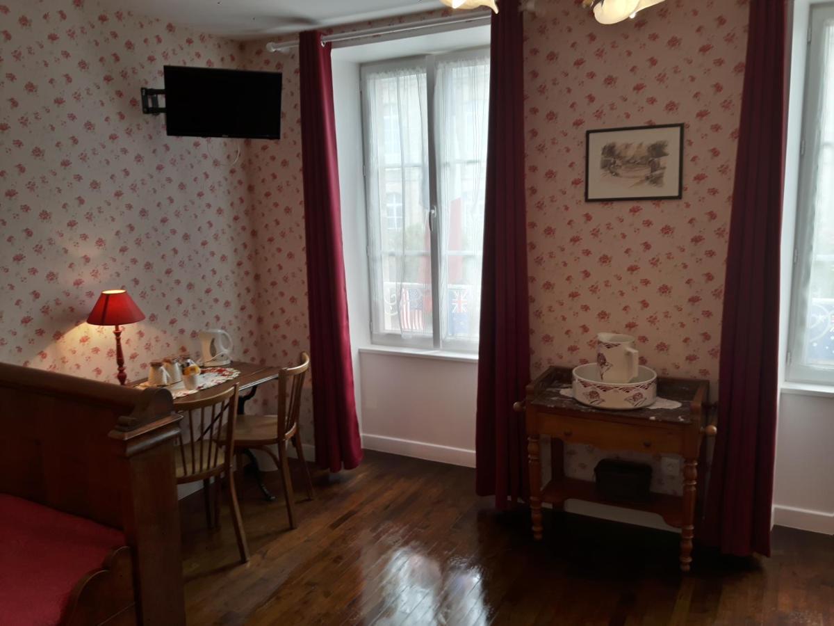 Chambres D'Hotes Et Table D'Hotes- Valentine 44 Sainte-Mère-Église Kültér fotó
